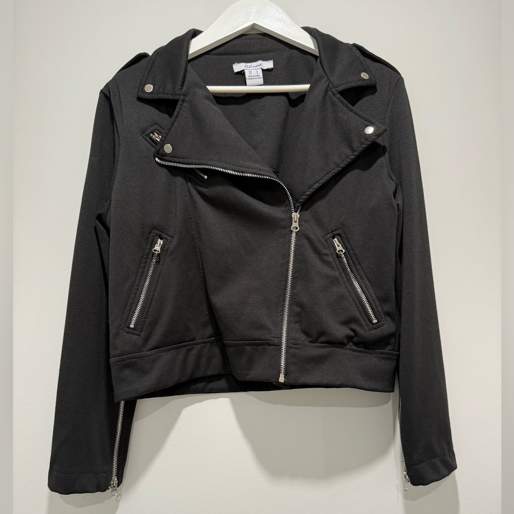 NEW Revamped Knit Stylish Black Women's Jacket Size L NWOT